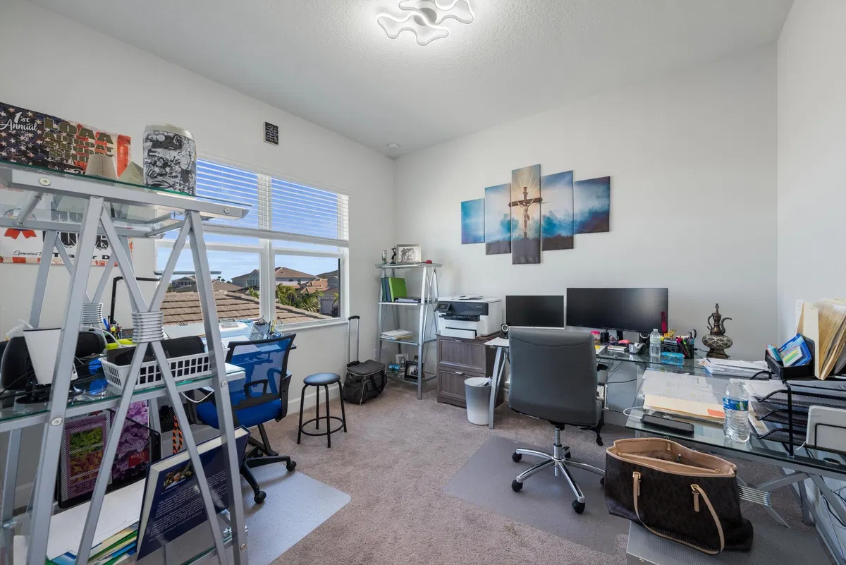 Residence photo 31