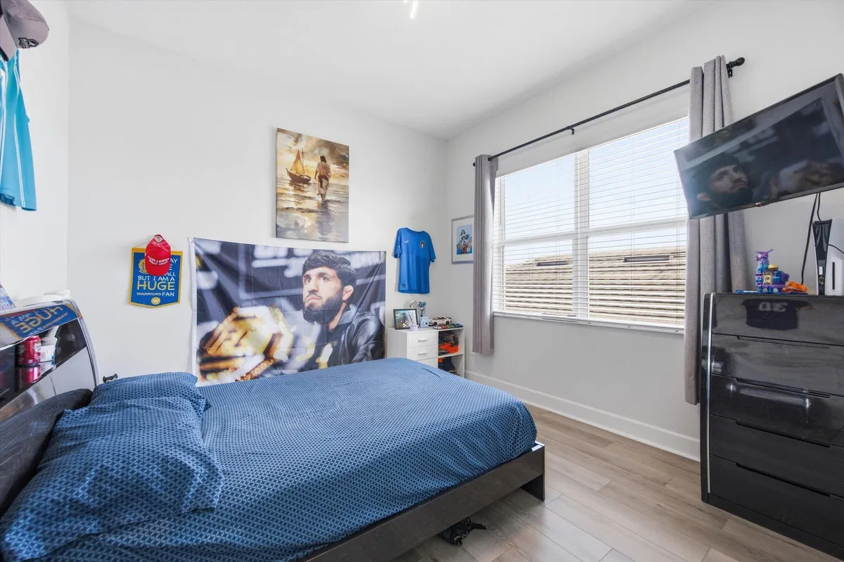 Residence photo 34