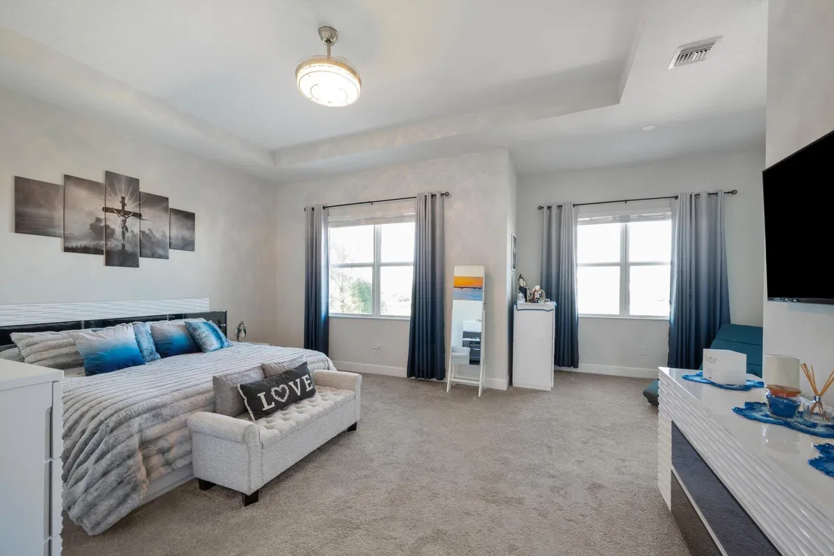 Residence photo 43