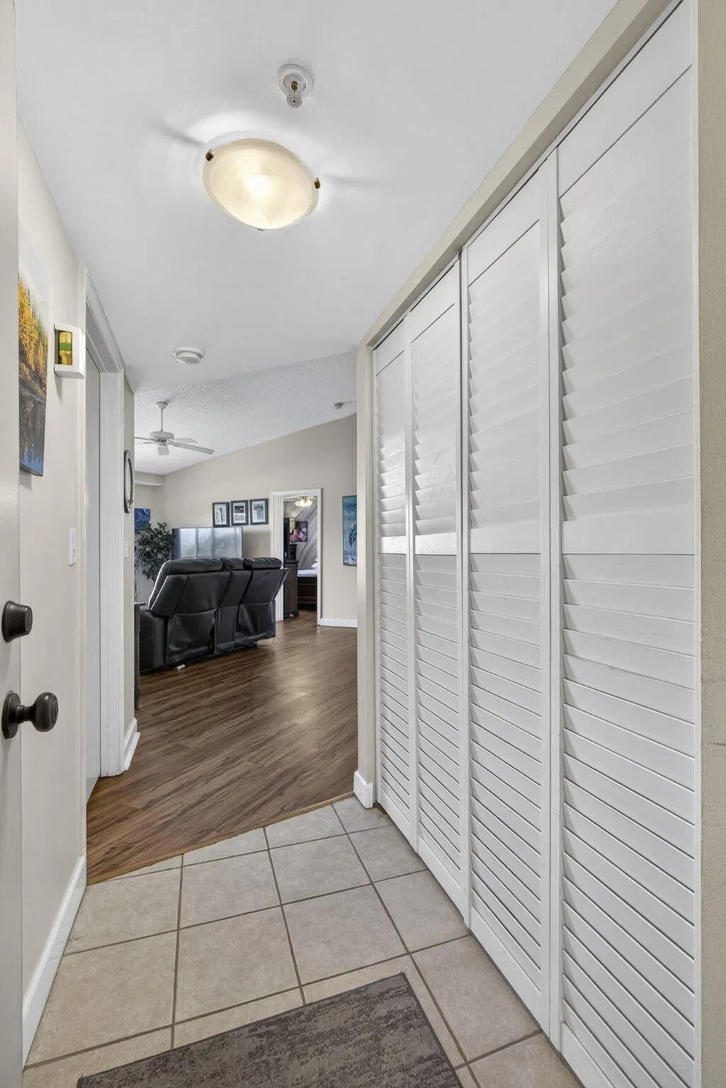  Unit 809 photo 7