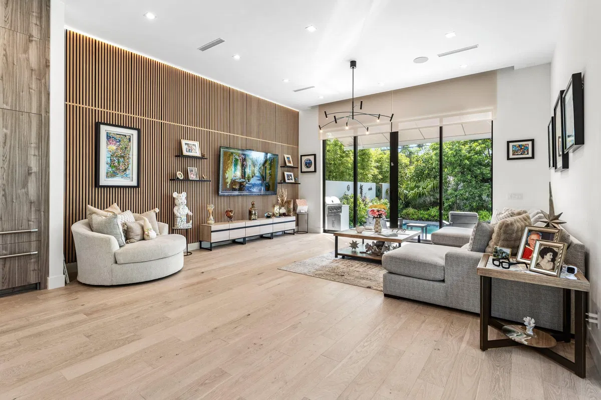 Palm Trail Delray Beach Residence photo 4