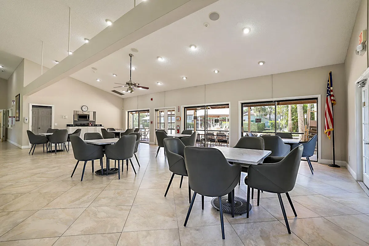 Residence photo 31