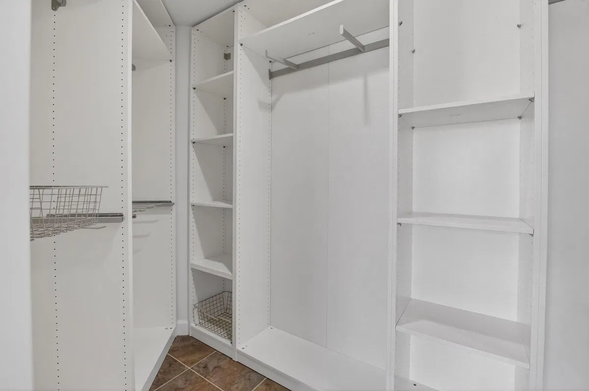 Residence photo 52