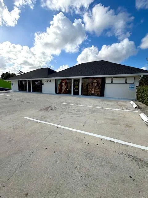 Residence photo 4