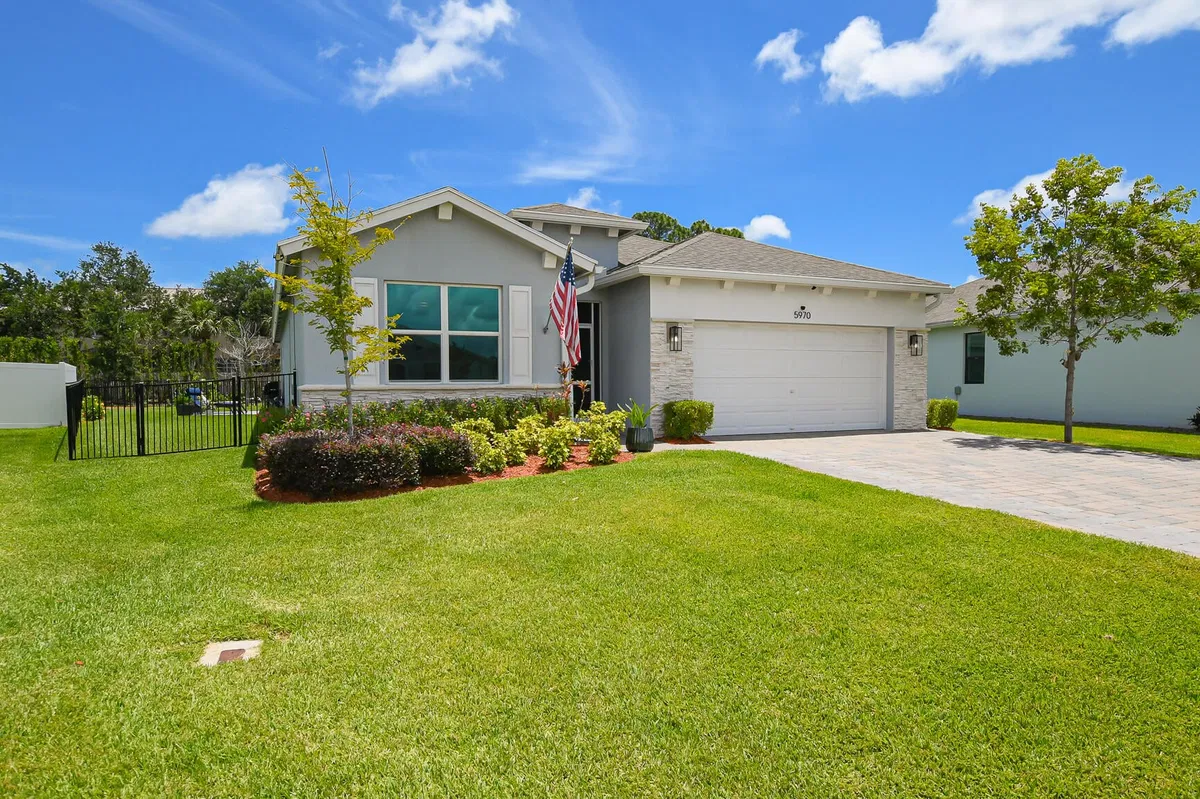 Residence photo 4