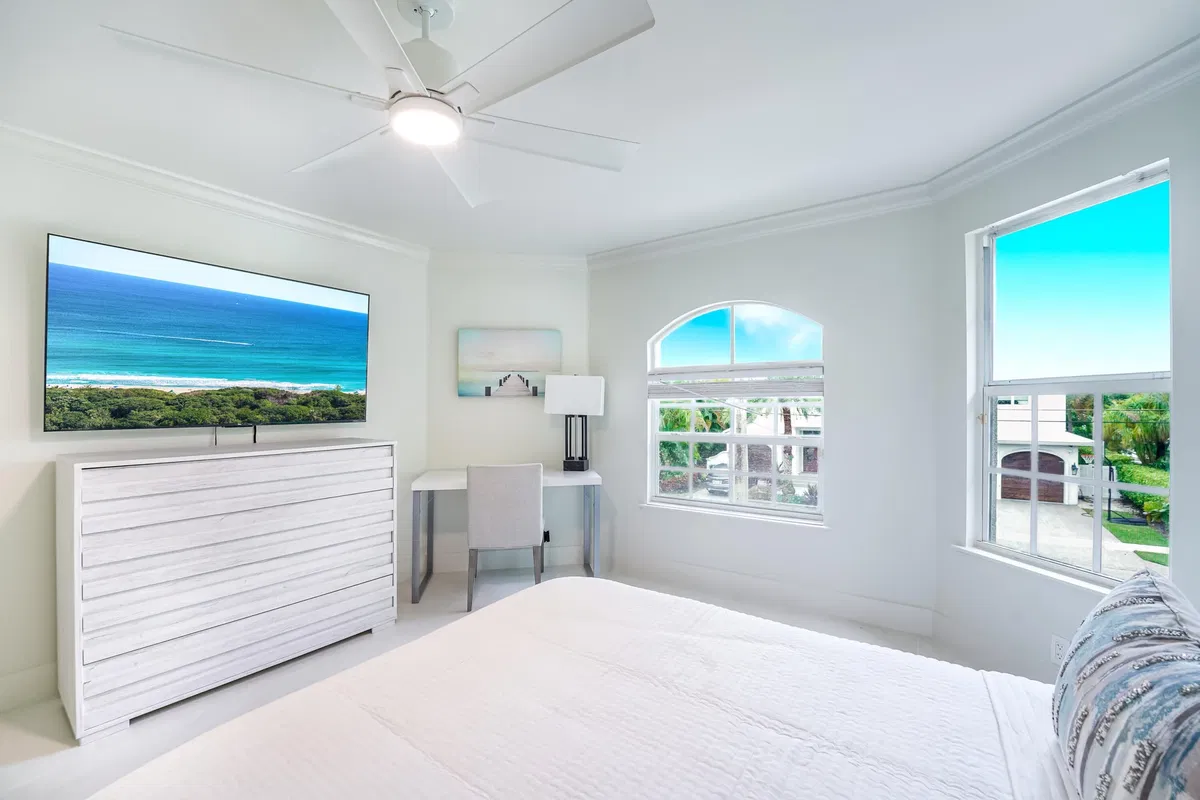 Boca Harbour Residence photo 25