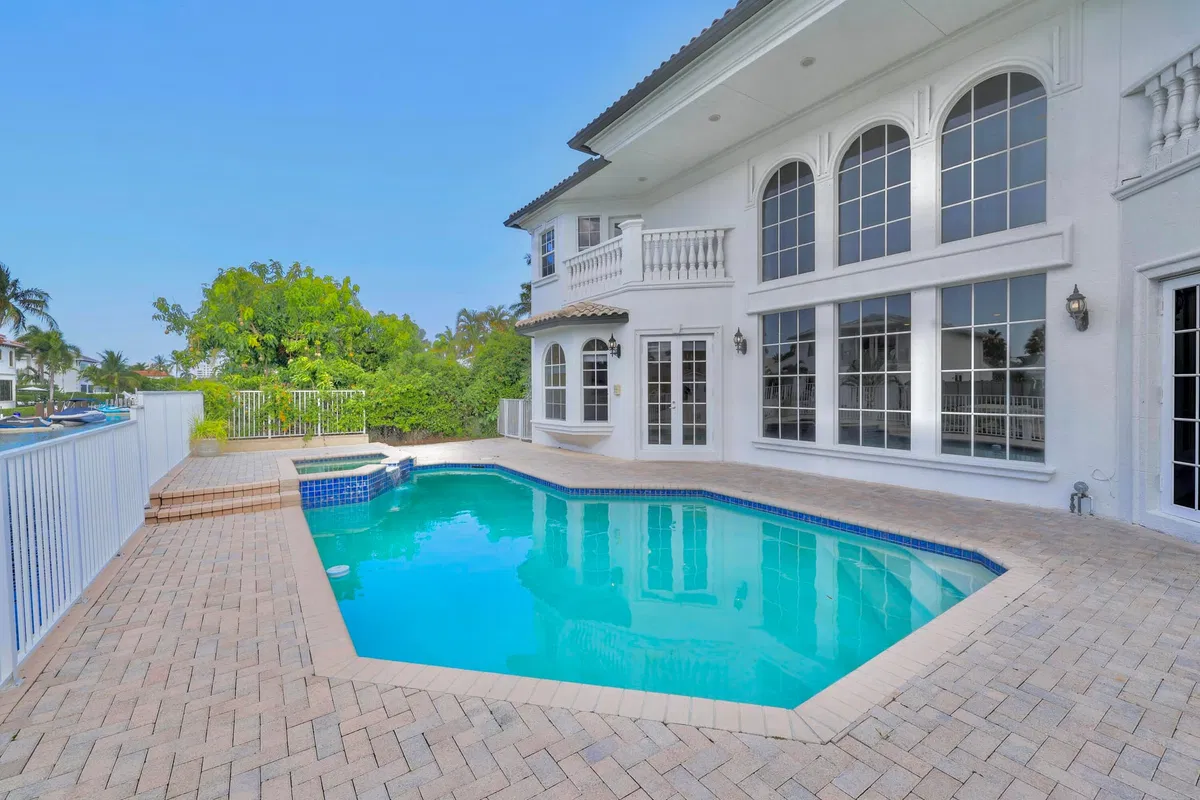 Boca Harbour Residence photo 37