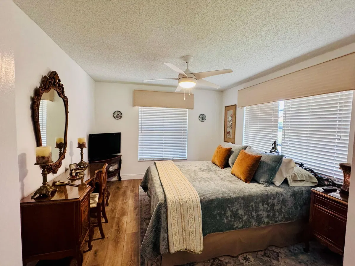 Residence photo 19