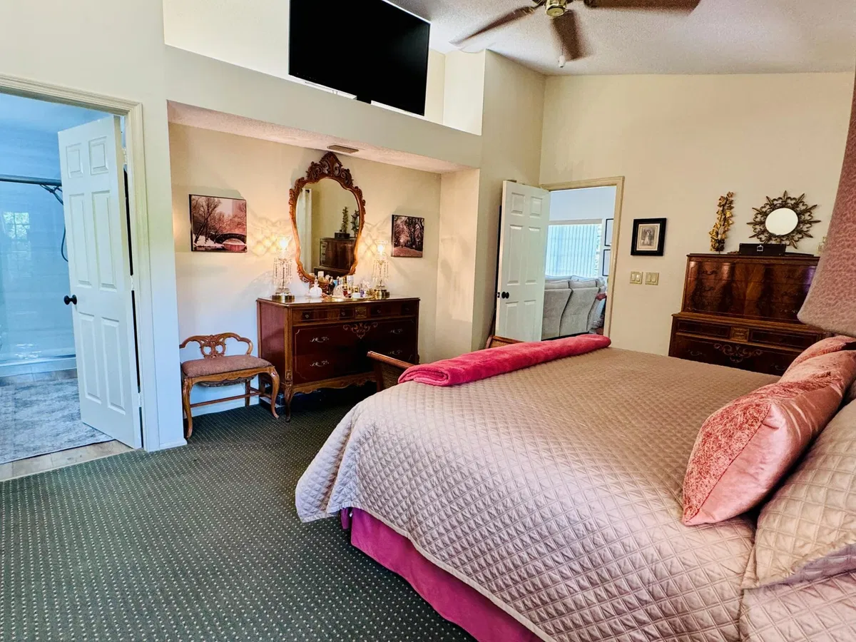 Residence photo 37