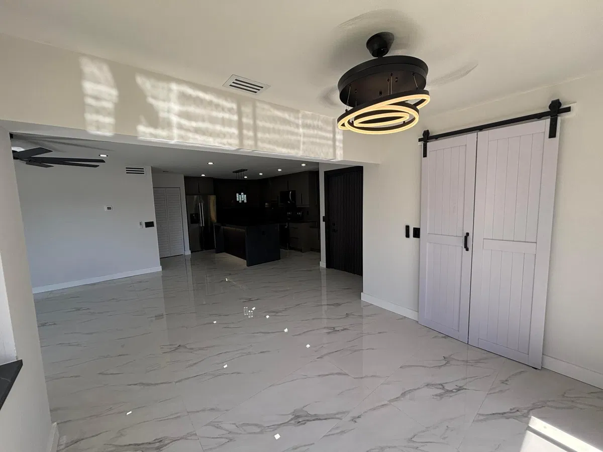  Unit C2 photo 55