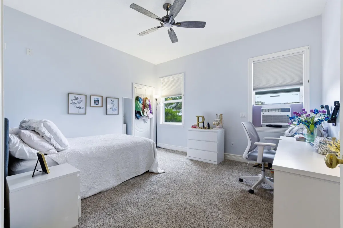  Residence photo 28