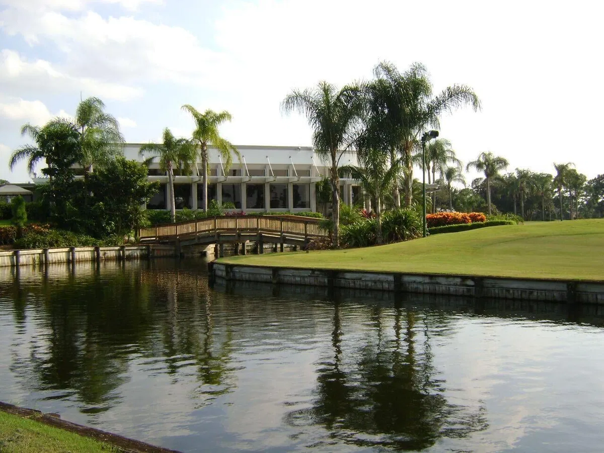Eastpointe Country Club Residence photo 58
