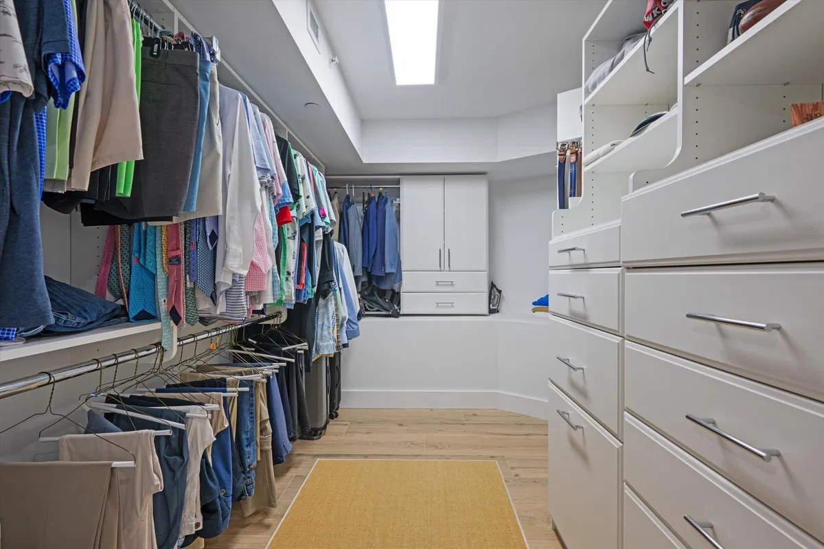 Unit 510 photo 25