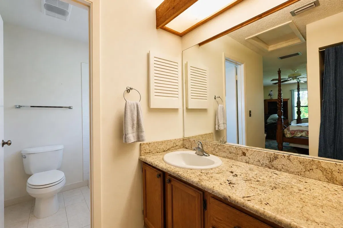 Residence photo 16