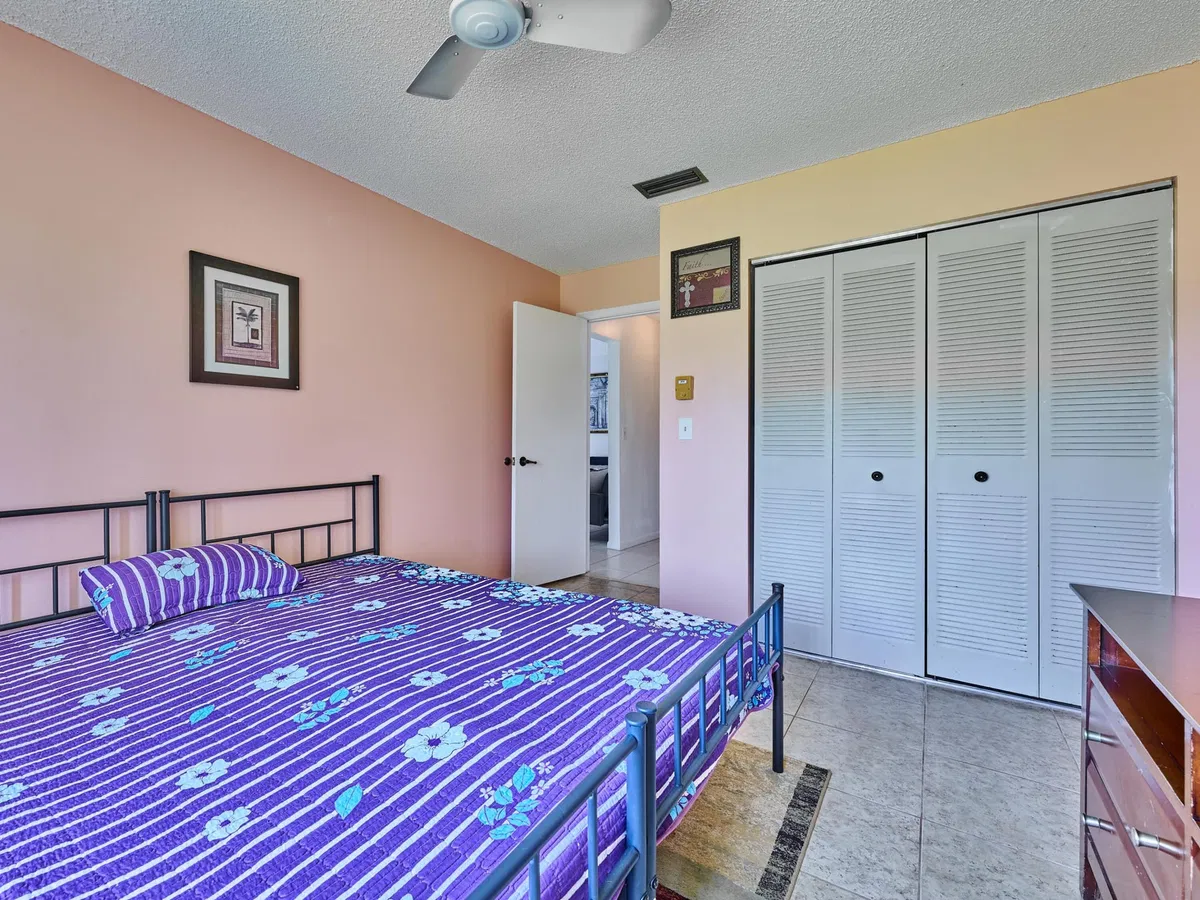  Residence photo 19