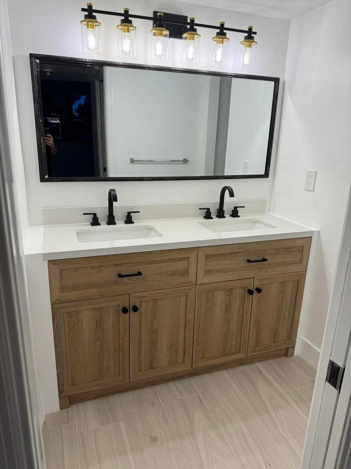 Unit 312 photo 19