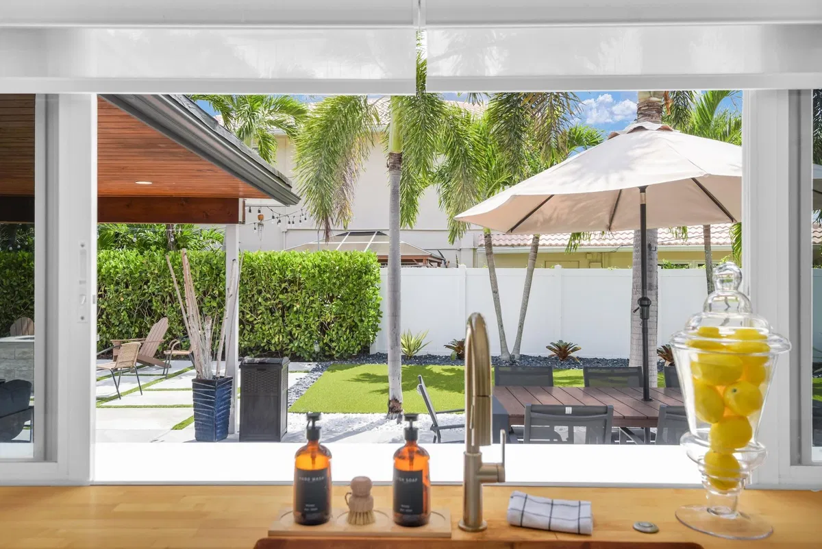 Boca Harbour Residence photo 10