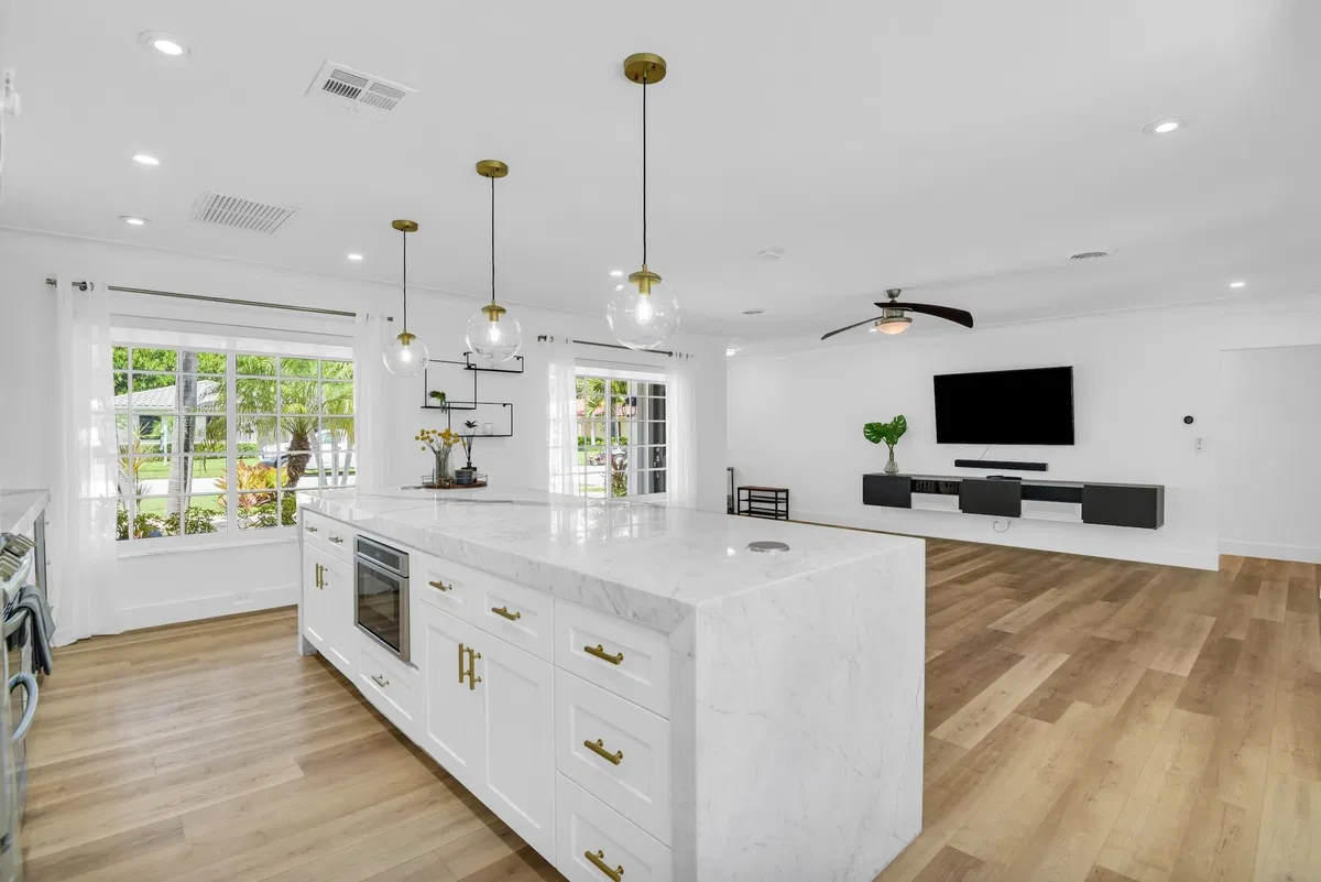 Boca Harbour Residence photo 13