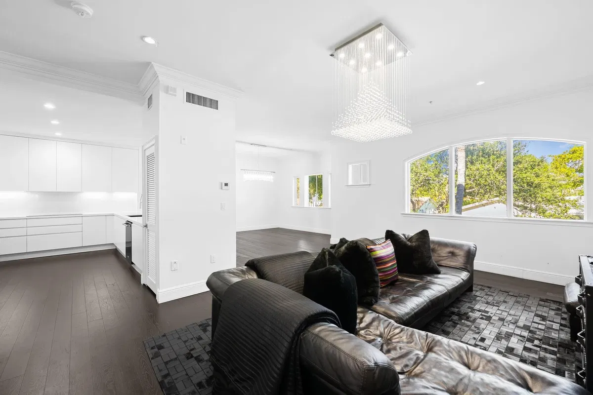 Residence photo 22
