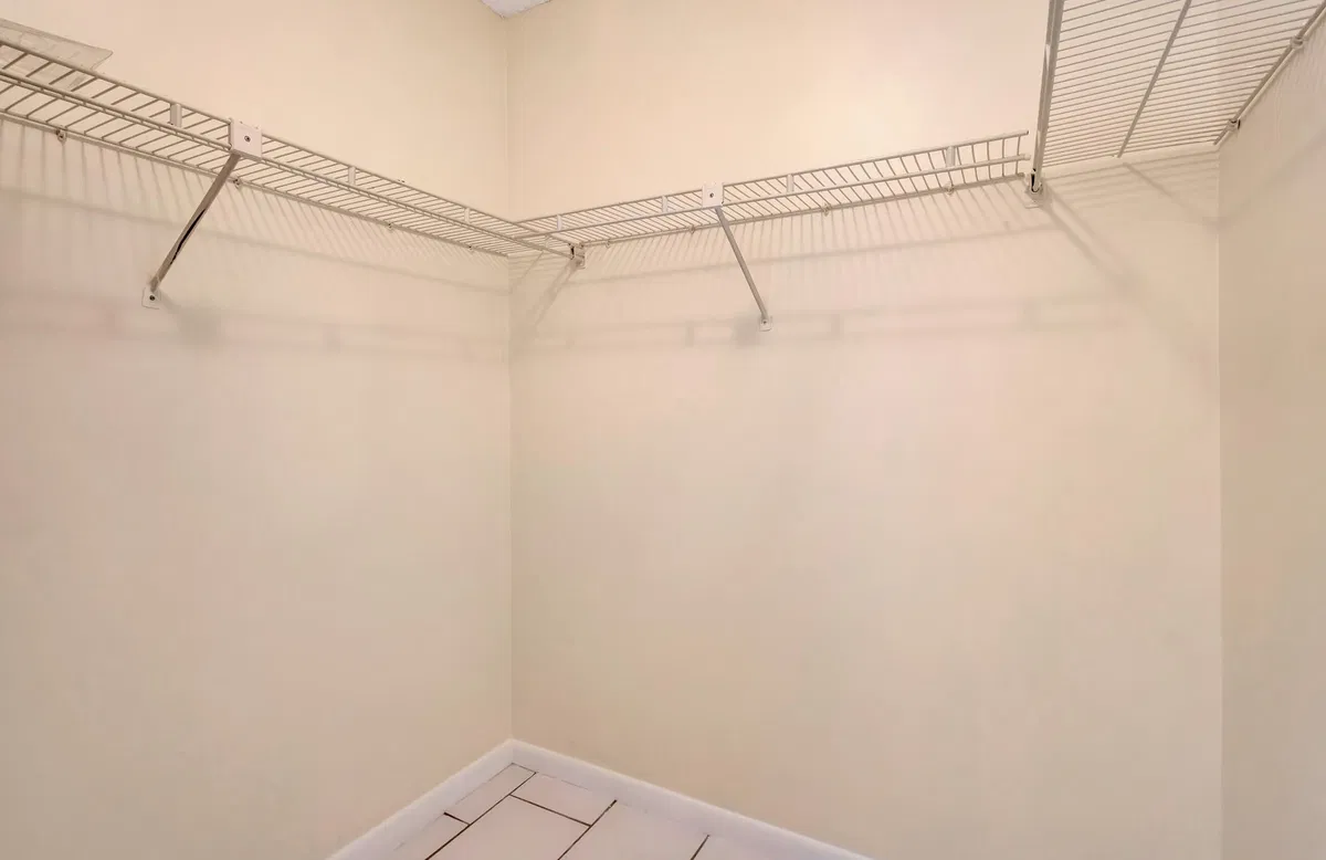 Residence photo 25