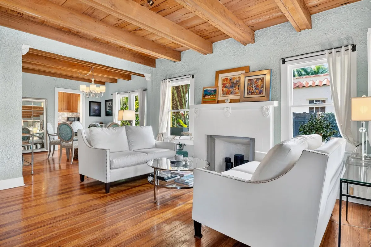 SoSo West Palm Beach Residence photo 4