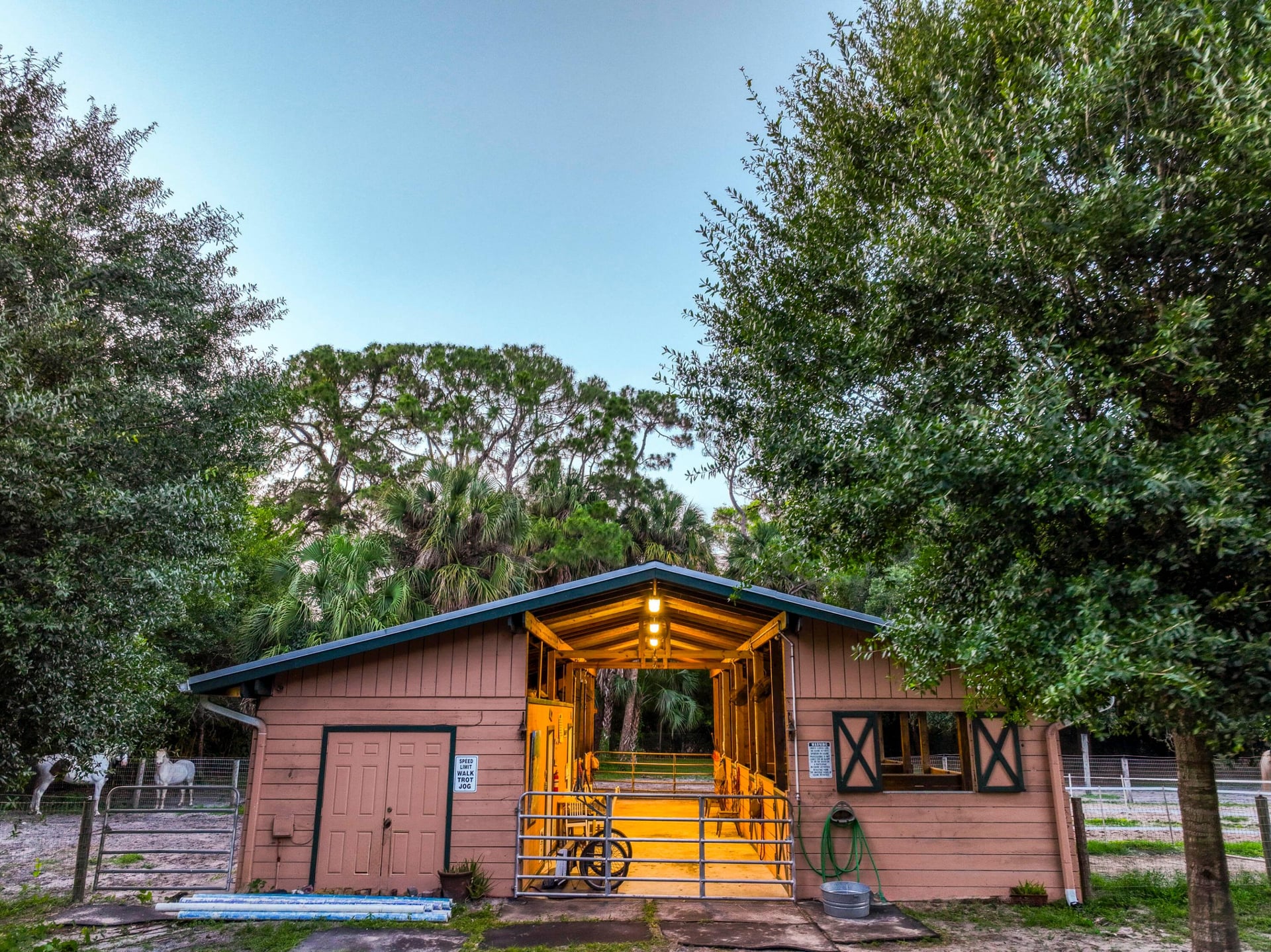 Residence photo 19