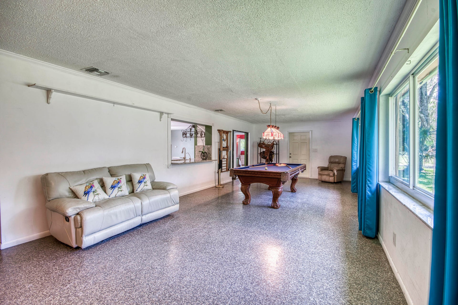 Residence photo 34