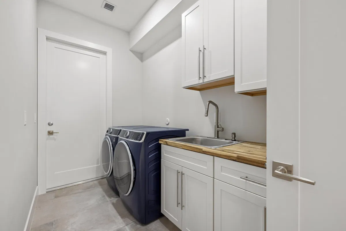 Residence photo 31