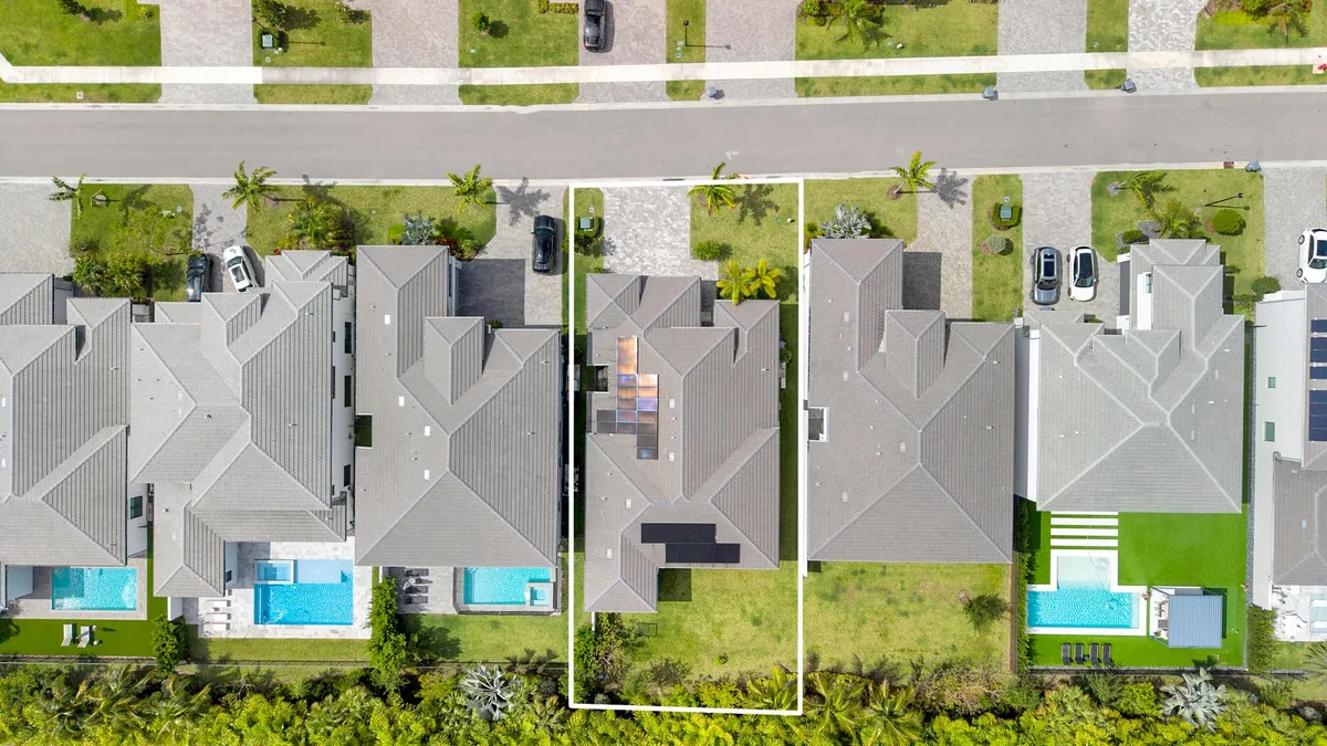 Lotus Palm Boca Raton Residence