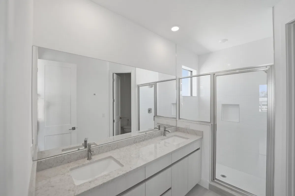 Whitmore Estates Residence photo 22