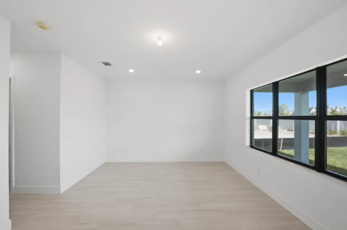 Whitmore Estates Residence photo 25