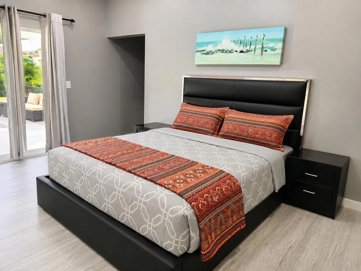 Residence photo 19