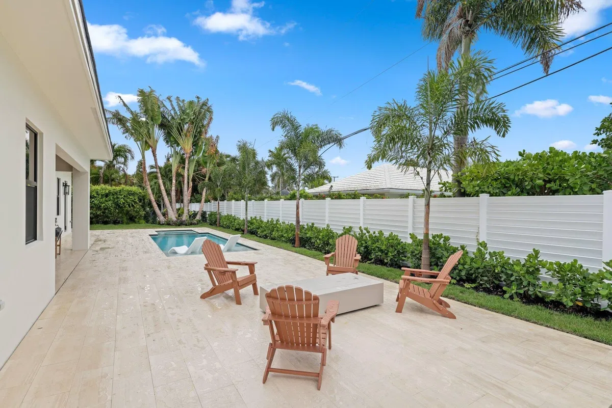 Palm Beach Isles Residence photo 13