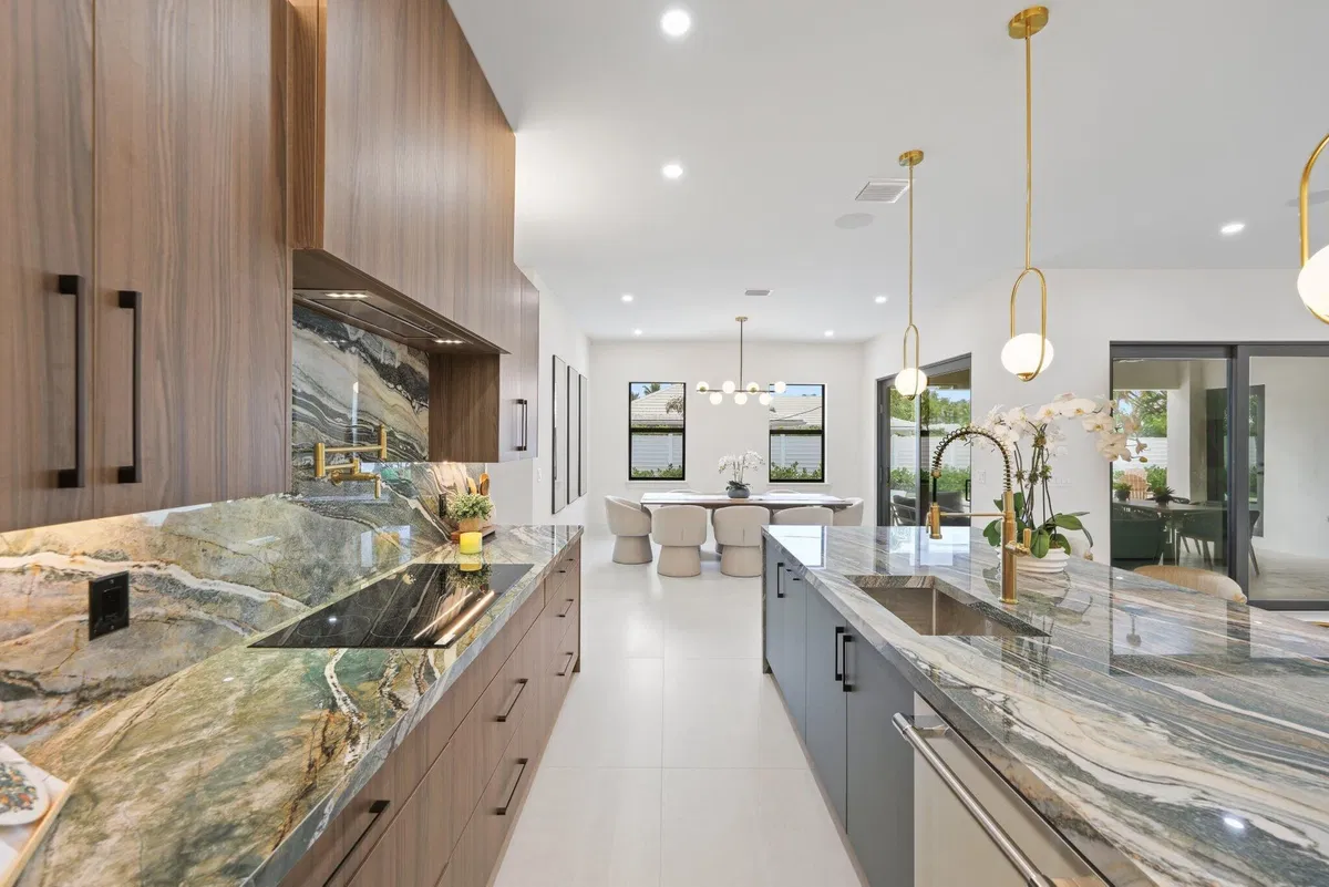 Palm Beach Isles Residence photo 31