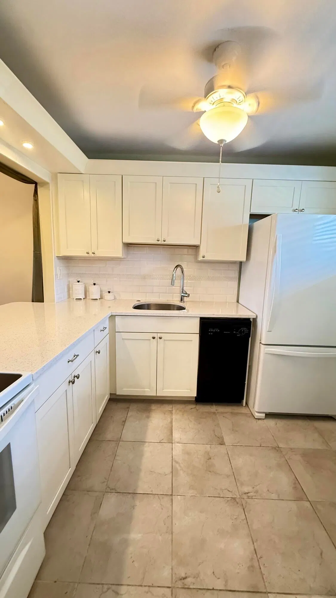 Unit 214 photo 10