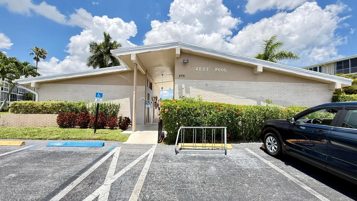 Unit 214 photo 46