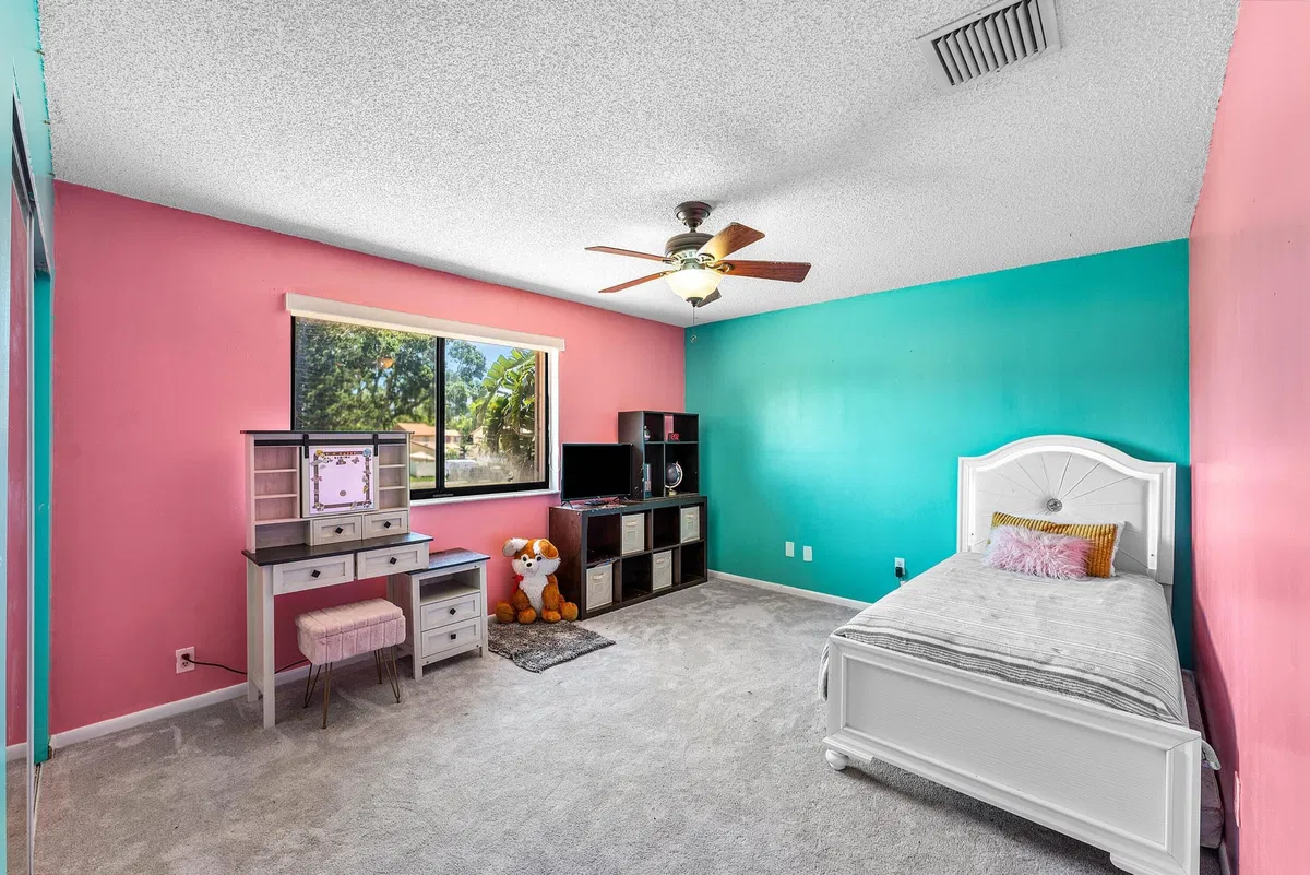  Residence photo 19