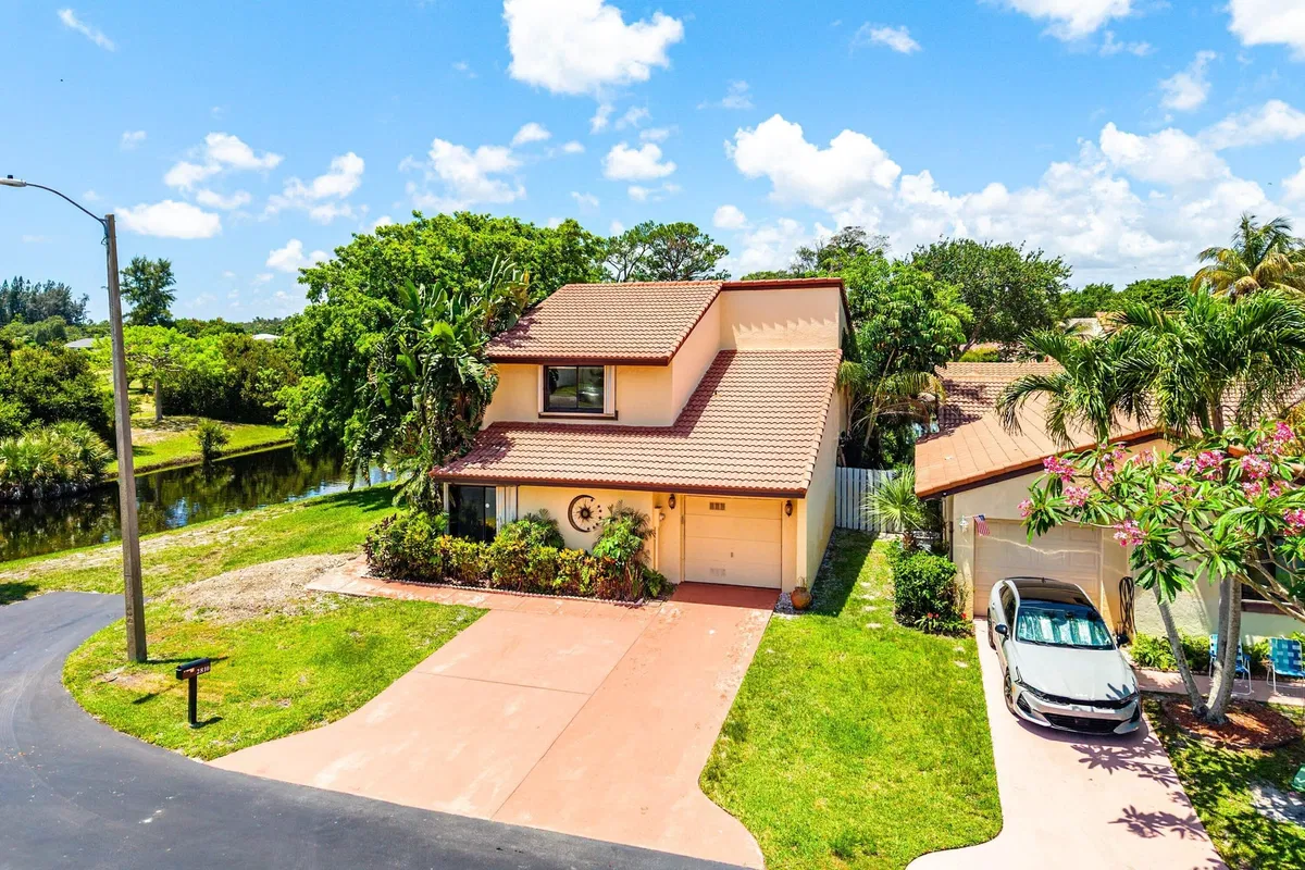  Residence photo 28