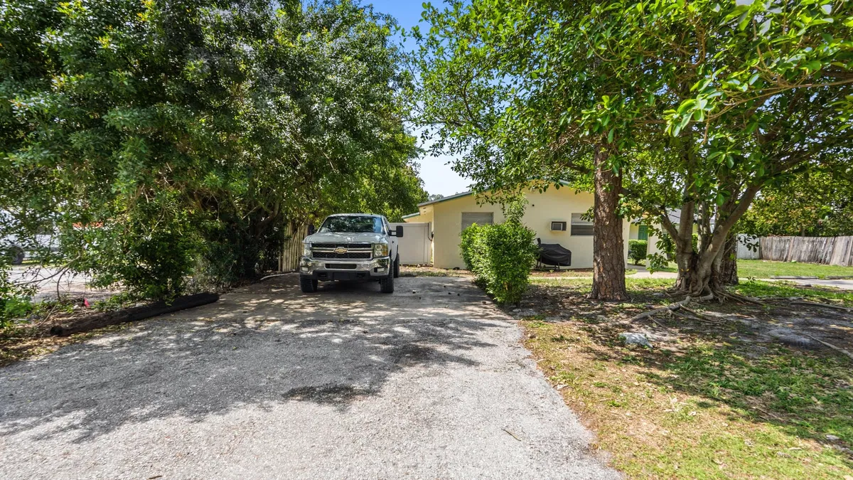  Residence photo 22