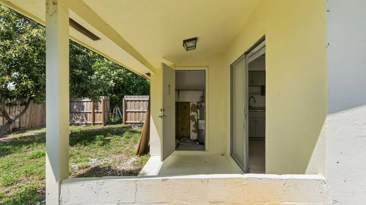  Residence photo 52