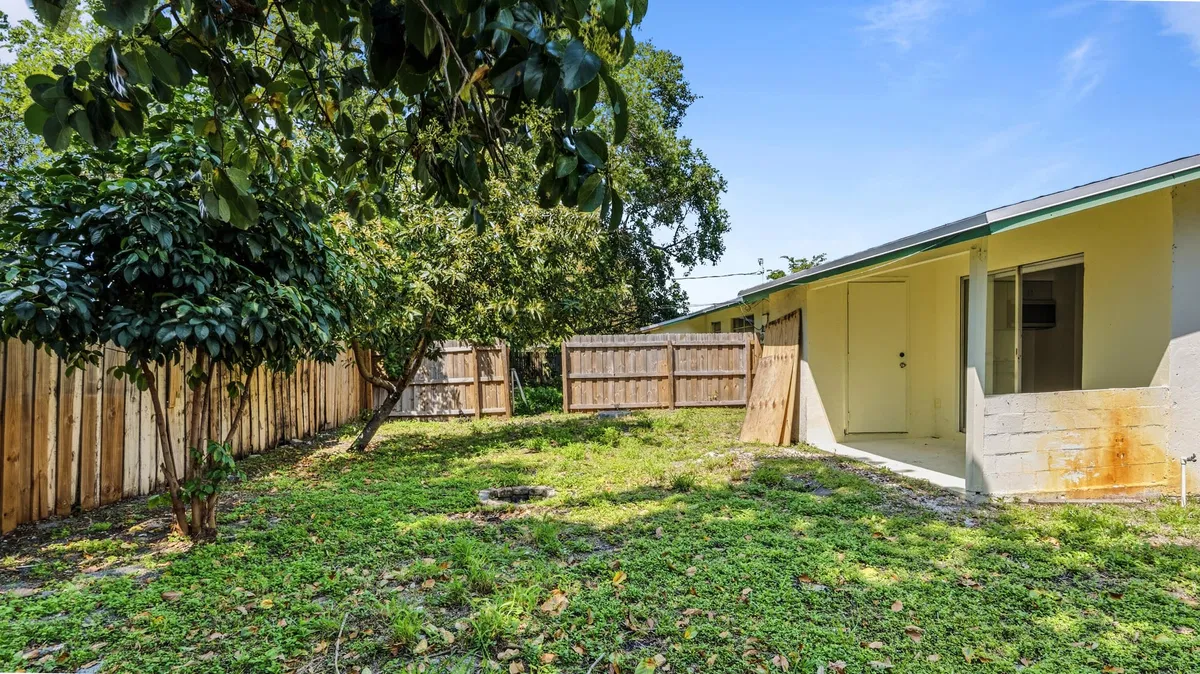  Residence photo 55