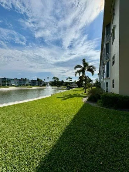 Unit 101 photo 31
