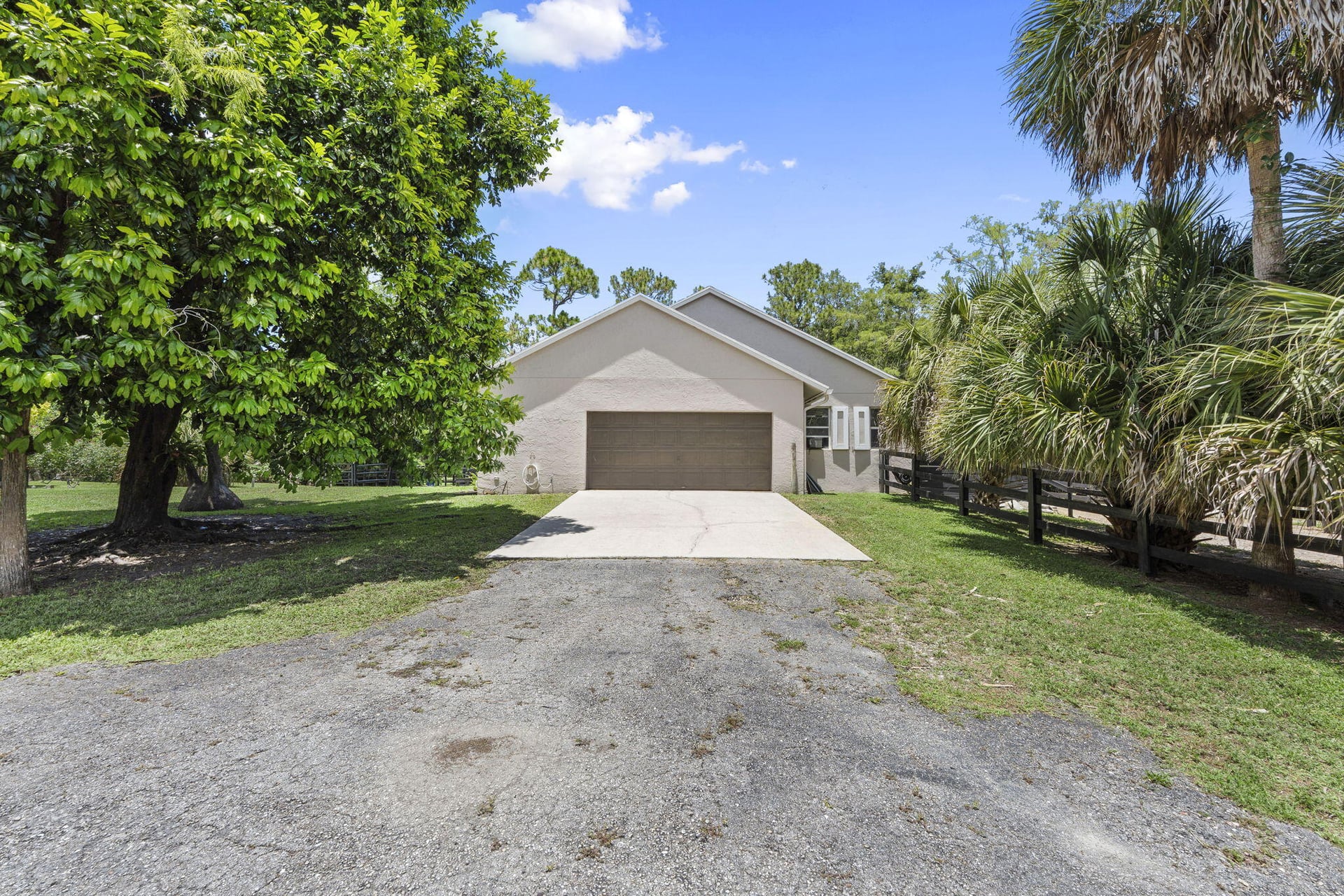 Residence photo 34