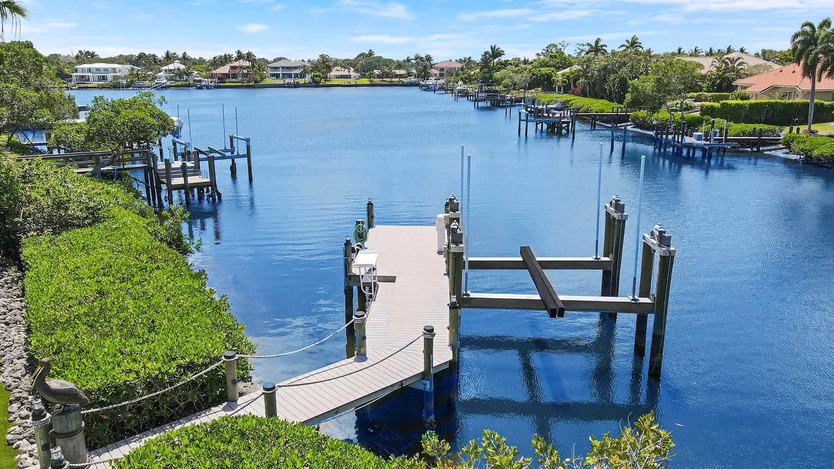 Jupiter River Estates Residence photo 55