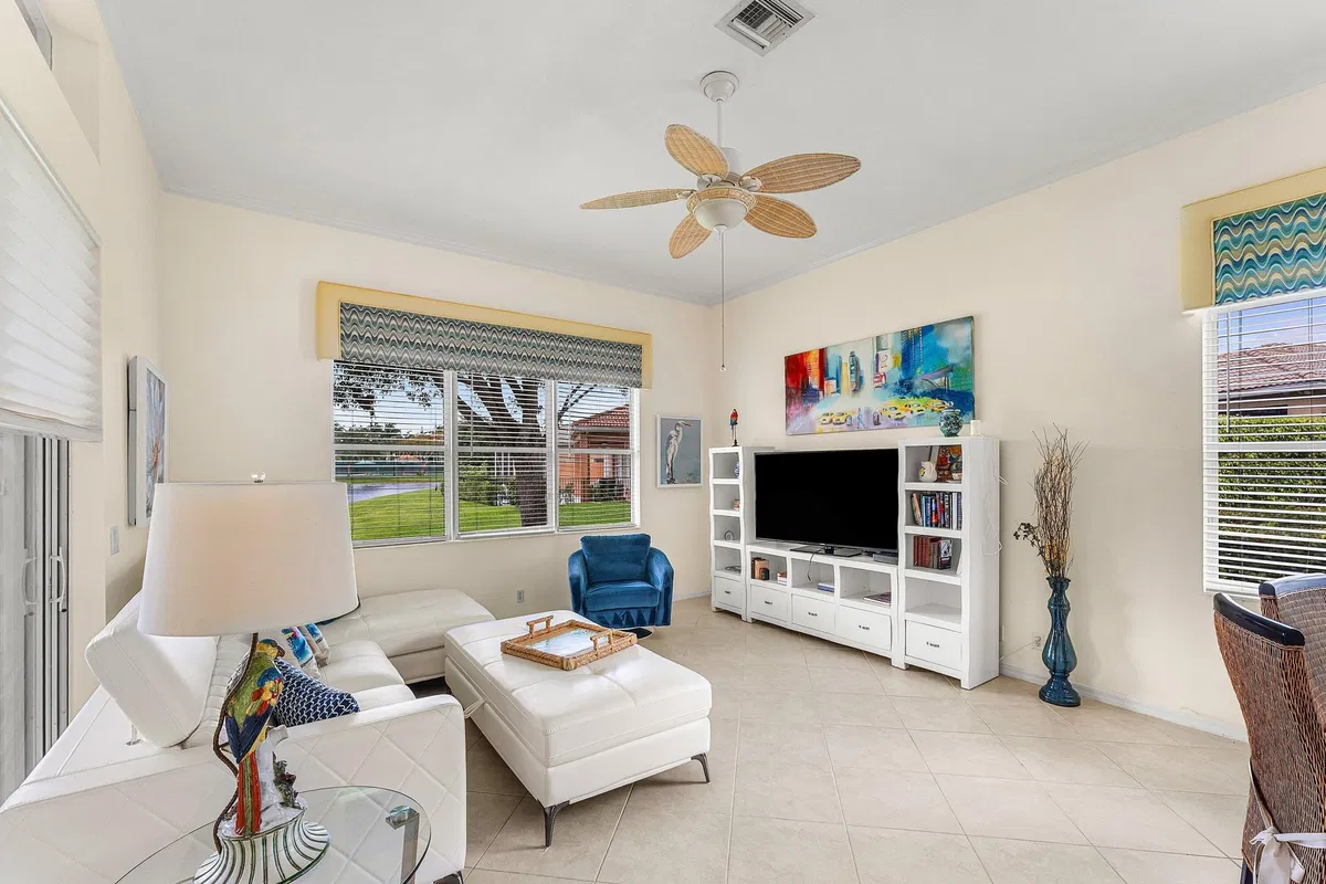Residence photo 10