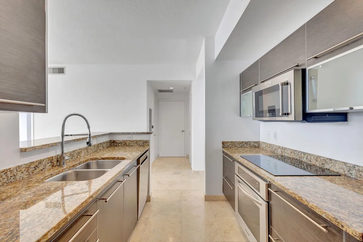 CityPlace South Tower Unit 1619 photo 7