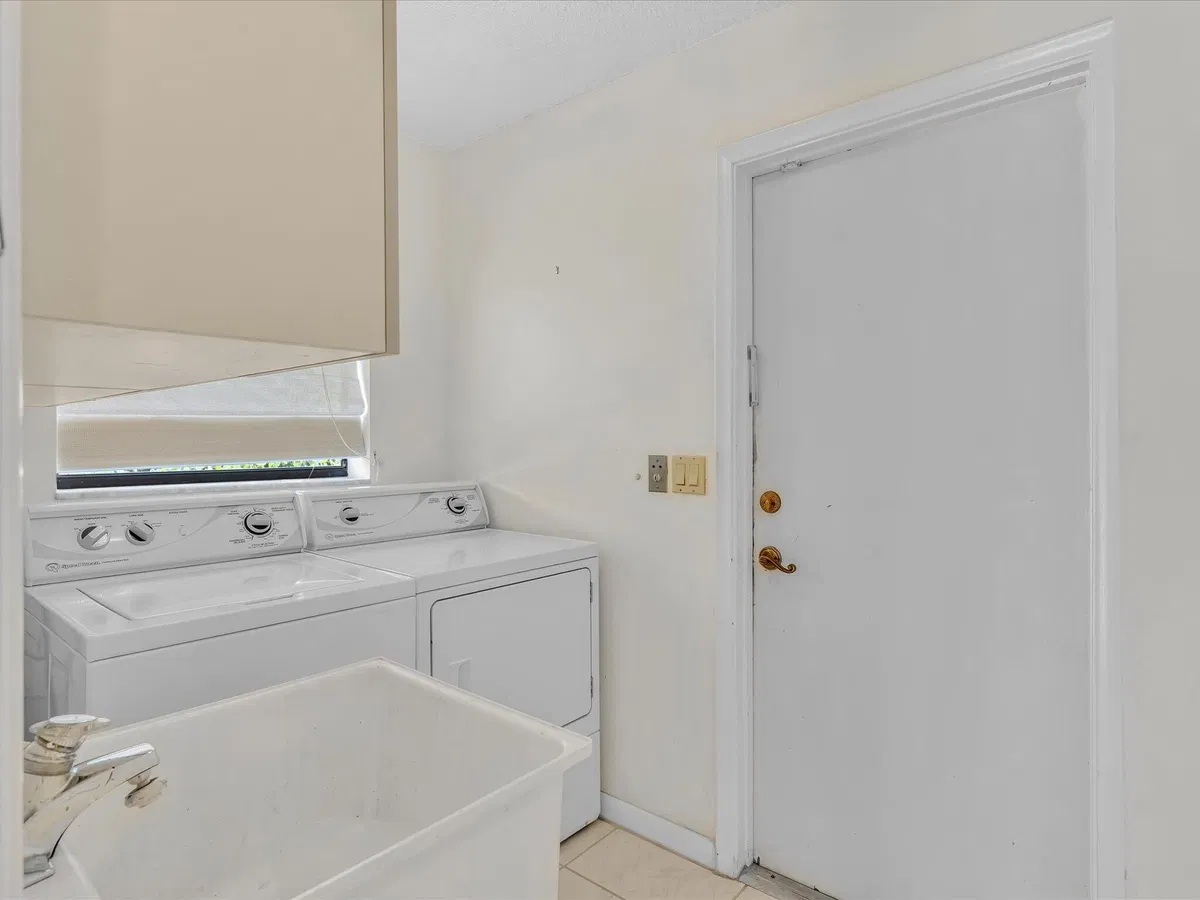  Residence photo 13