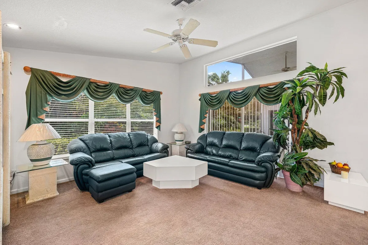Residence photo 13