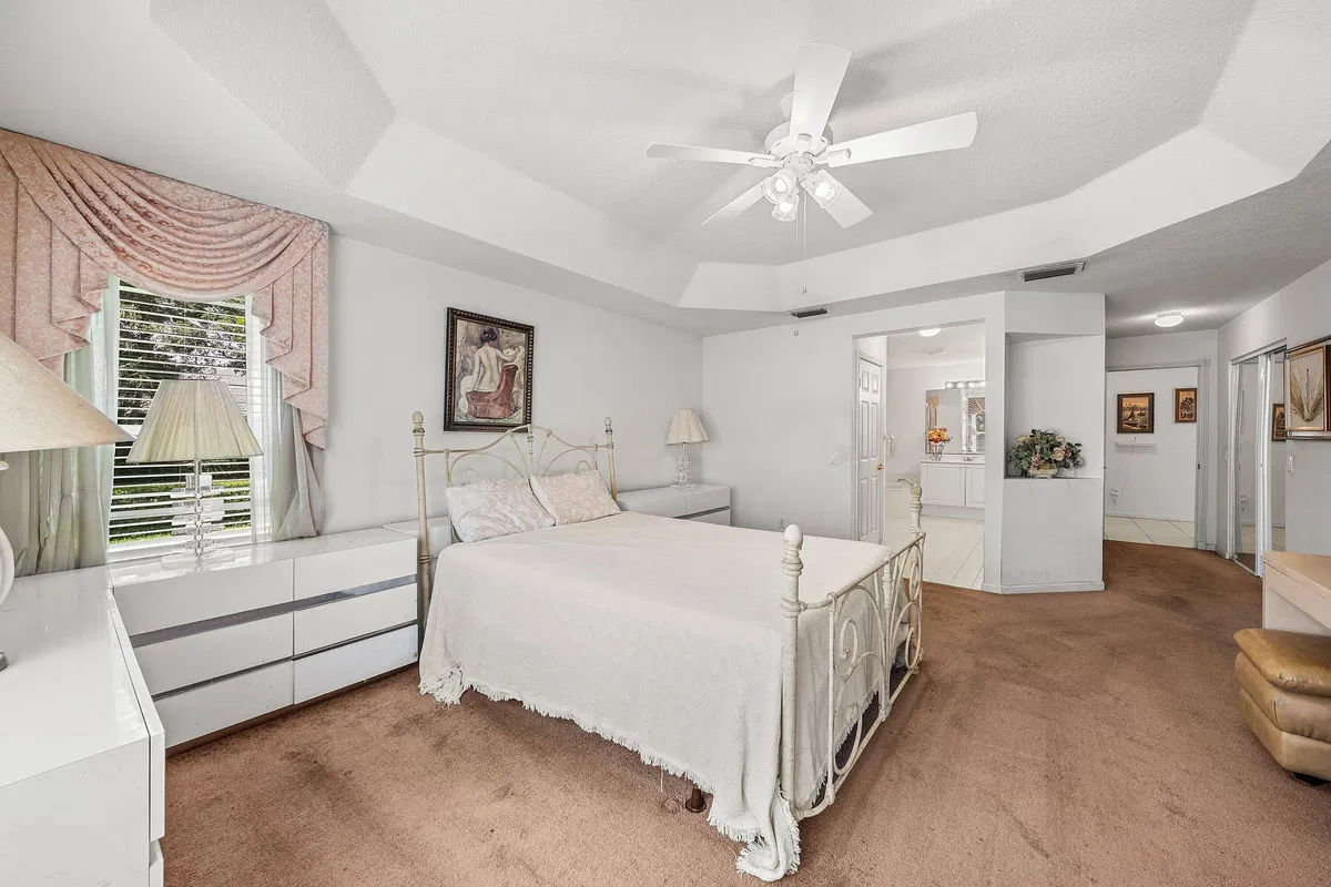 Residence photo 31