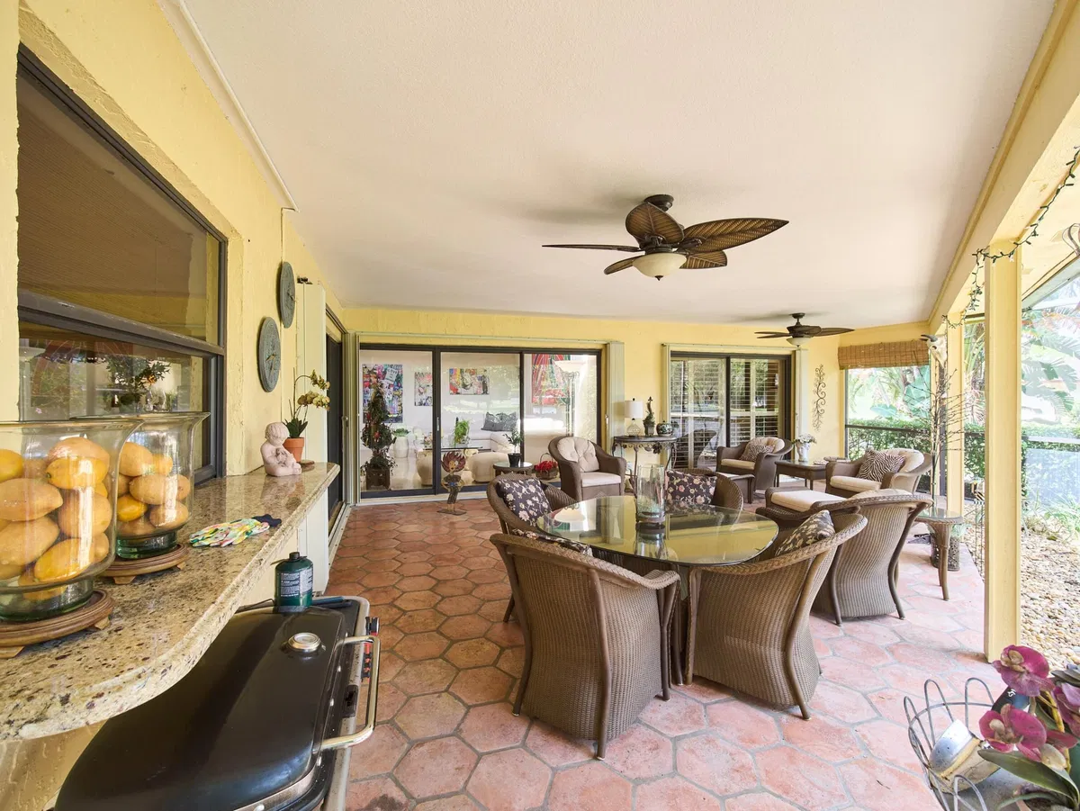 Eastpointe Country Club Residence photo 28